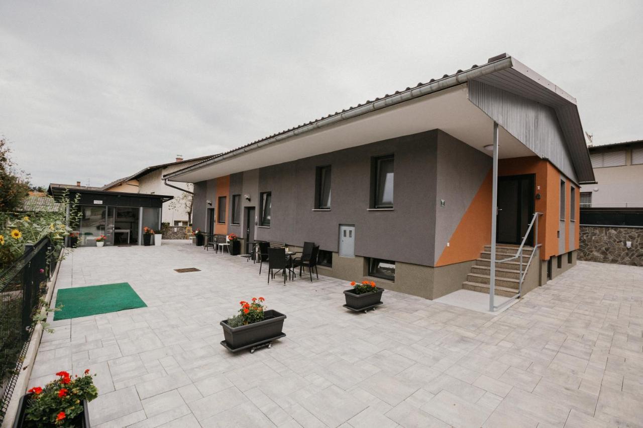 Apartments Drevi Ljubljana Buitenkant foto
